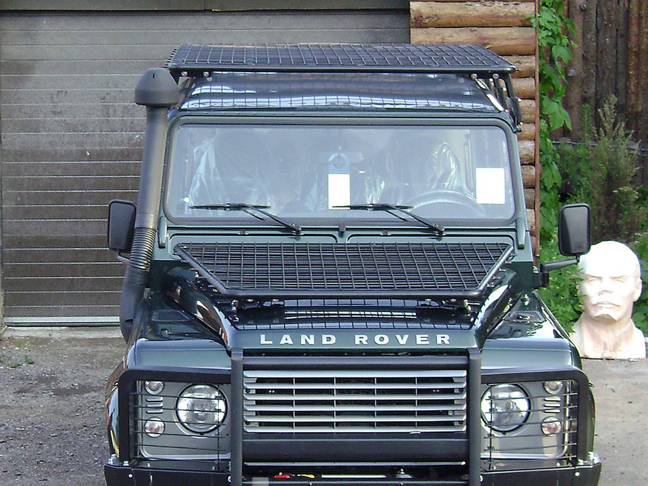 Купить Багажник на капот для Land Rover Defender 90/110 по цене 38000 руб.